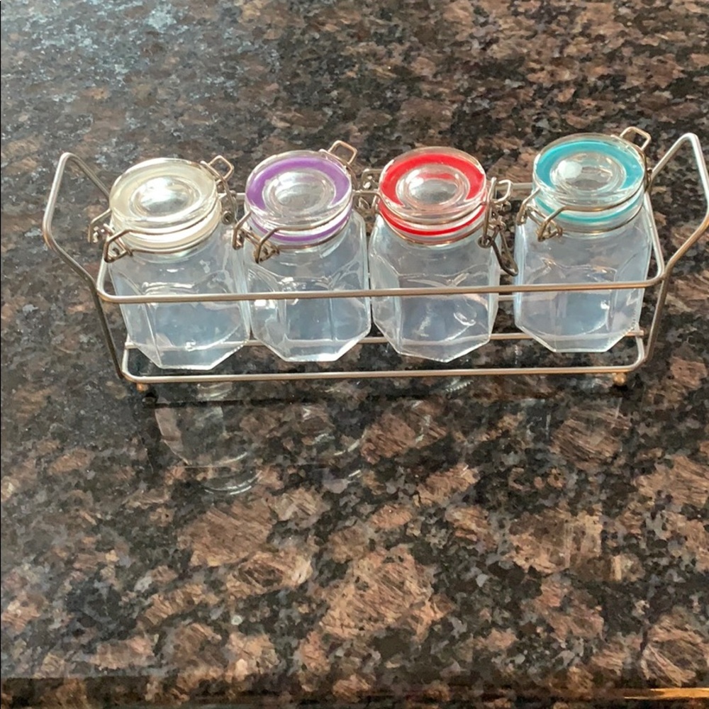 Set of 4 mini jars with holder